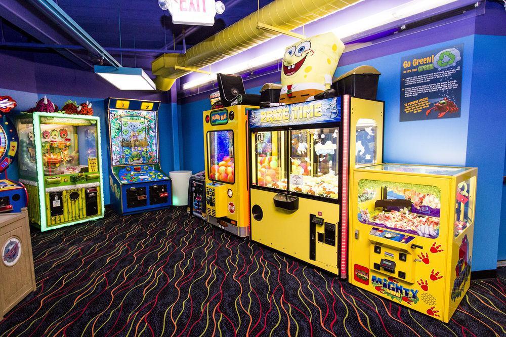 Castaway Bay By Cedar Point Resorts Sandusky Bagian luar foto