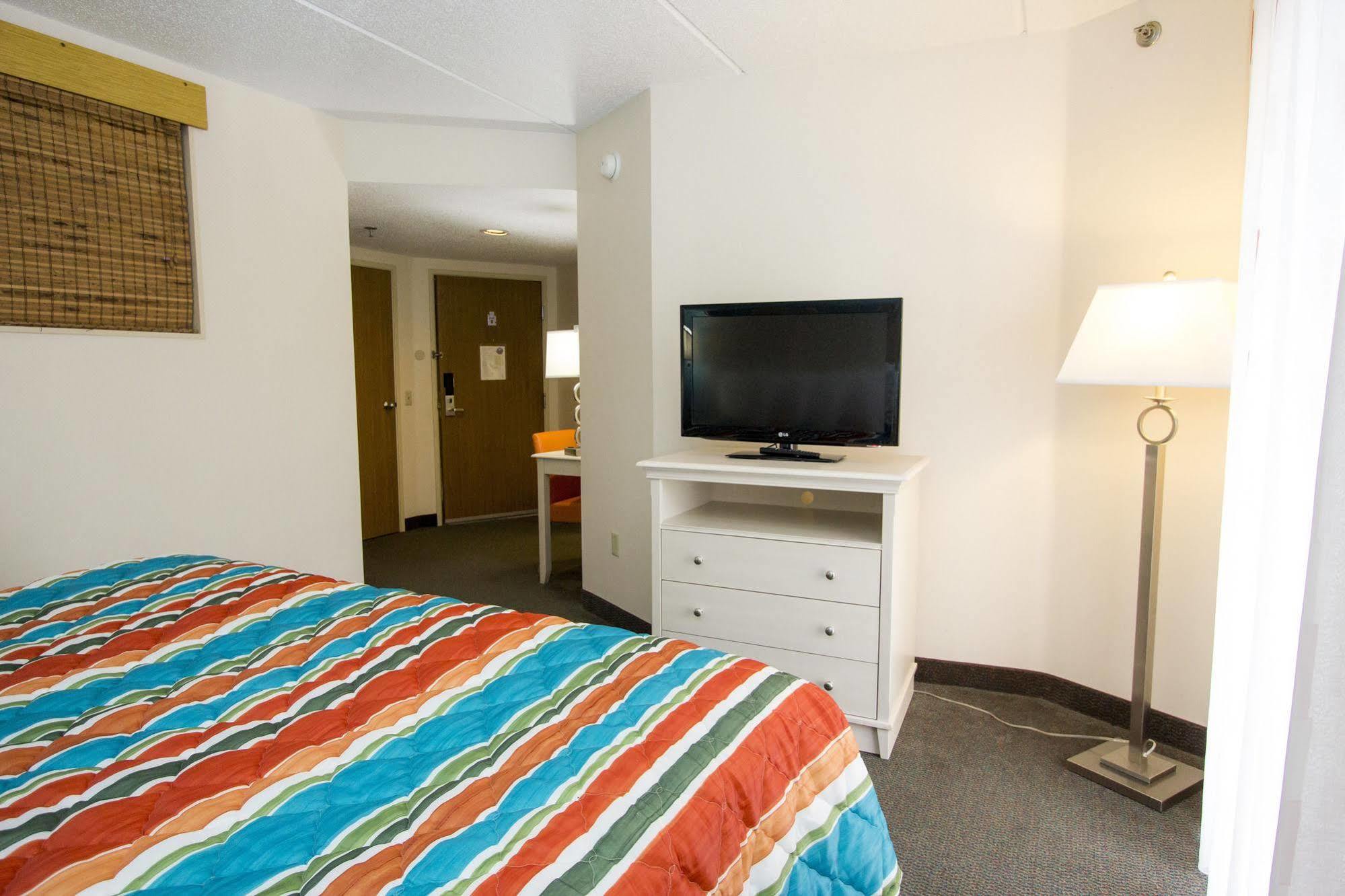 Castaway Bay By Cedar Point Resorts Sandusky Bagian luar foto