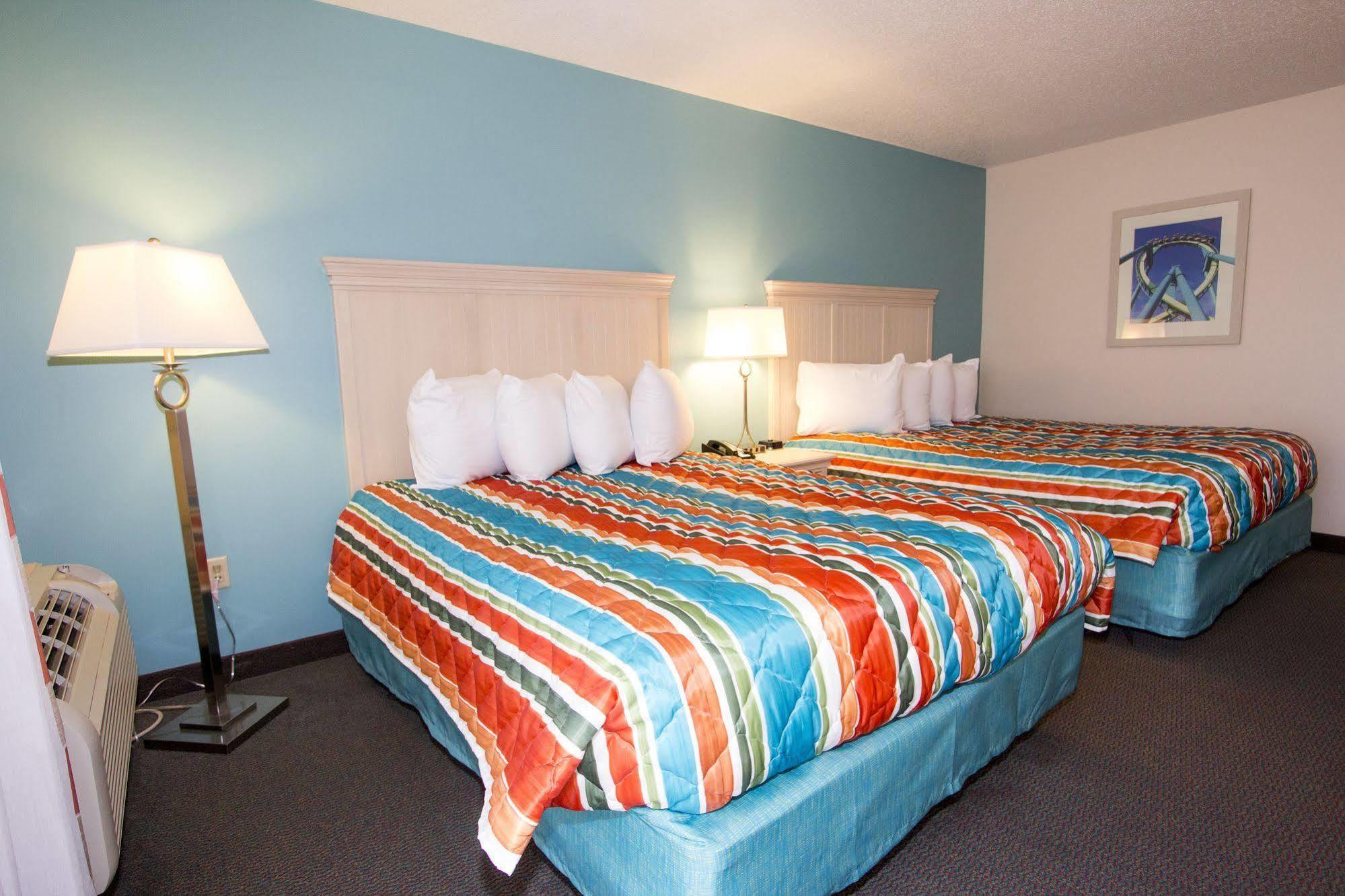 Castaway Bay By Cedar Point Resorts Sandusky Bagian luar foto